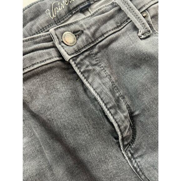 Universal Thread Women’s Distressed Mid Rise Skinny Gray Wash Jeans Size 16 - Picture 8 of 13